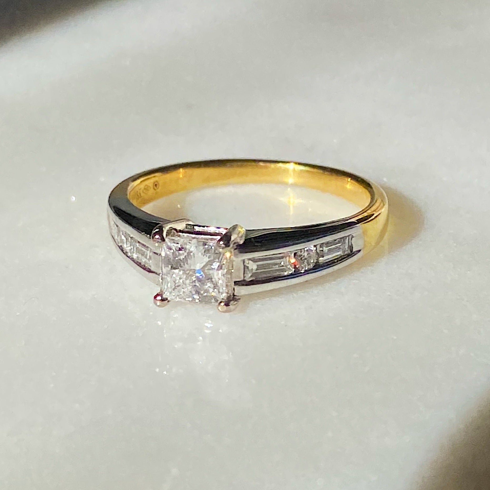 Donna Diamond Ring
