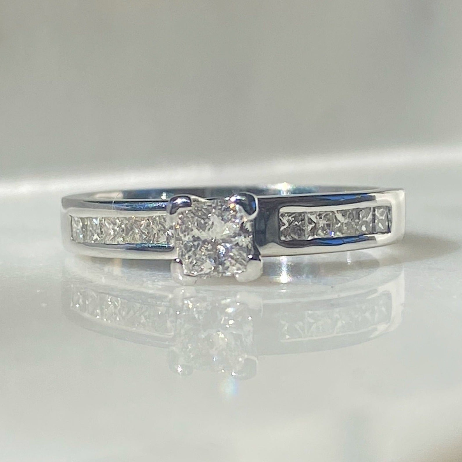 Sabrina Diamond Ring
