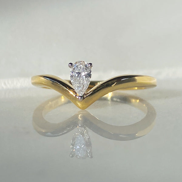 Geneva Diamond Ring