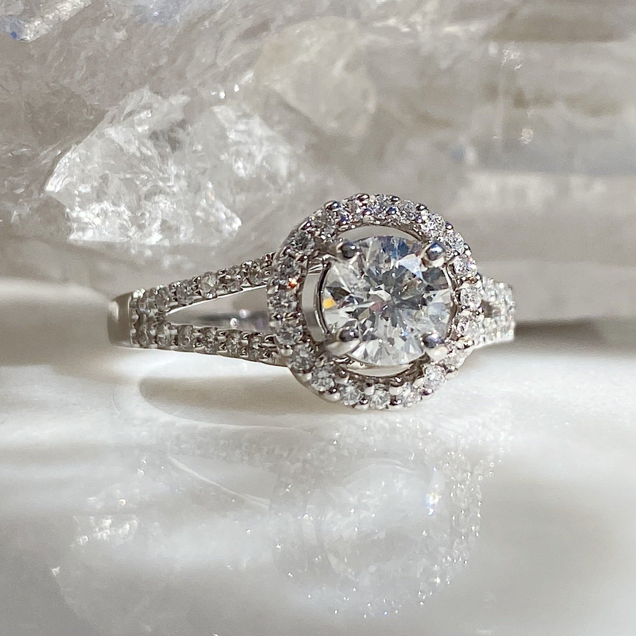 Round Cut Diamond Ring 0.73ct G/SI GIA