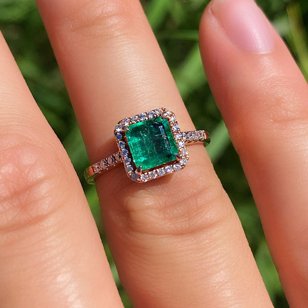 Emerald Jess Ring