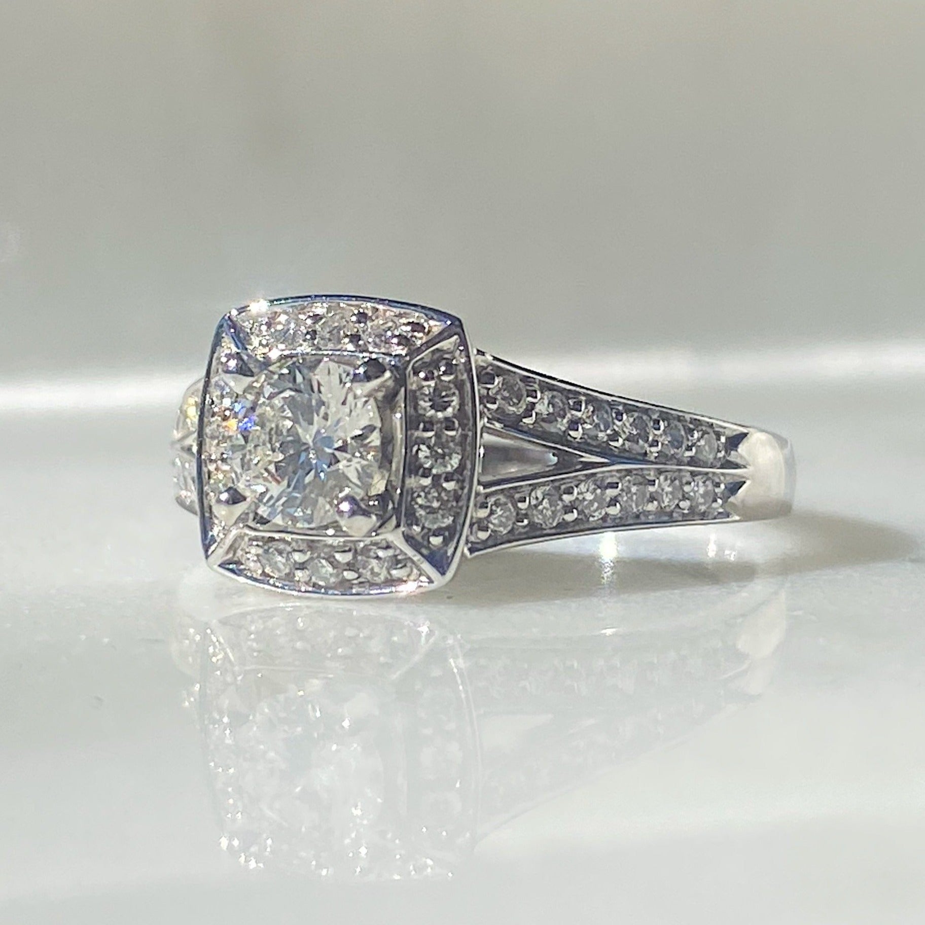 Flavia Diamond Ring