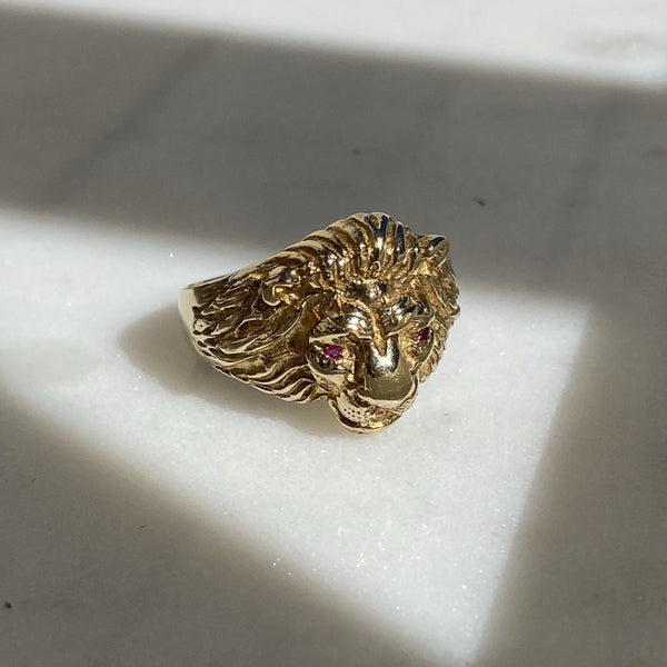 Leo Ring